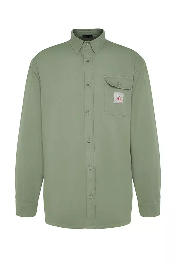 Khaki Men's Relaxed Fit Tag Detail Single Pocket Shirt.
