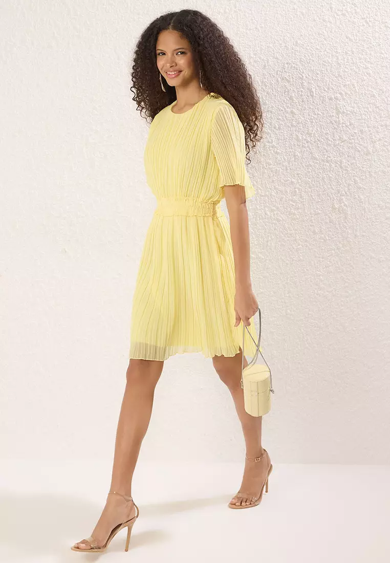 Yellow Pleated Mini Chiffon Lining Woven Dress Twoss25El00119