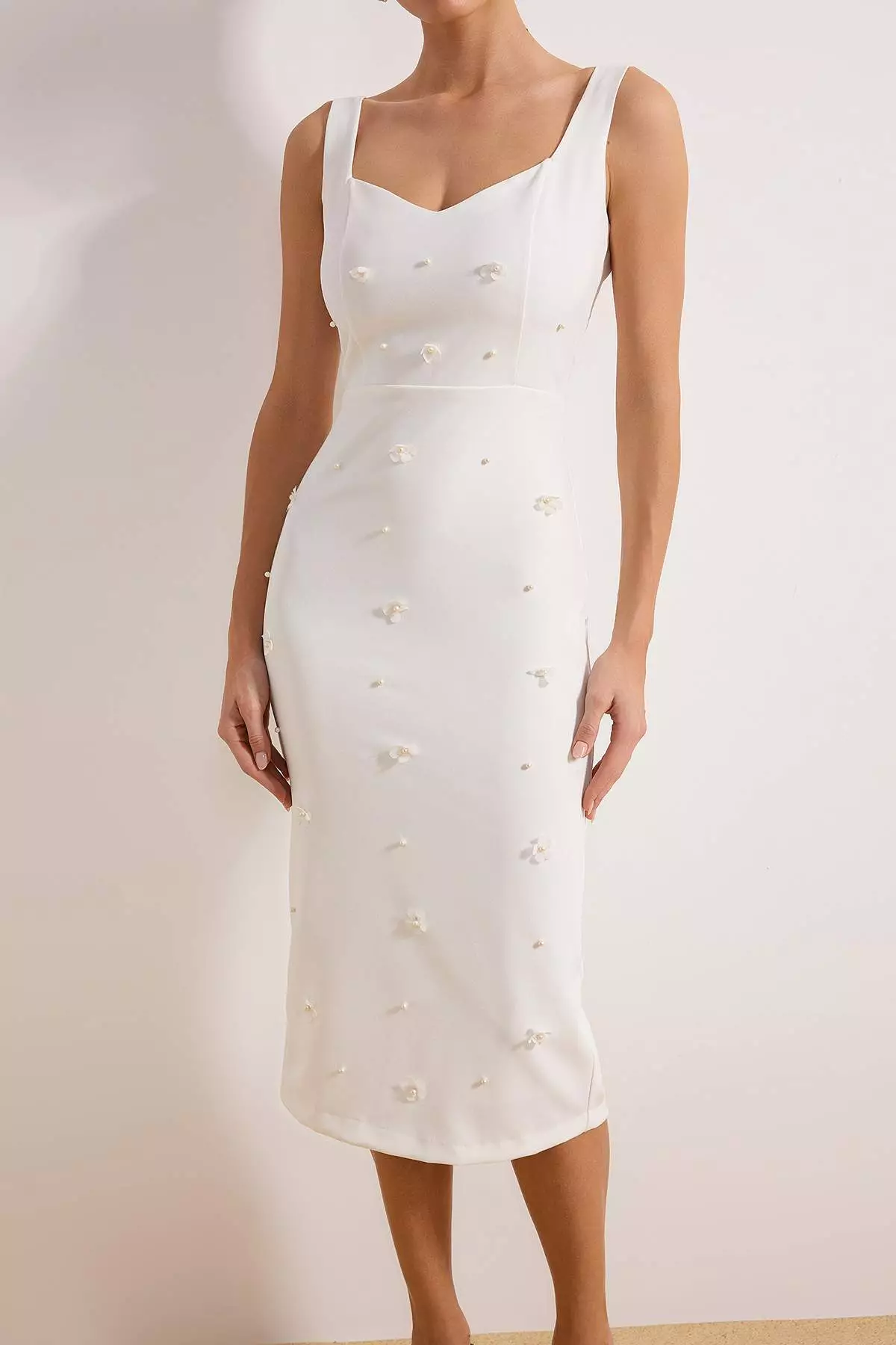 White Floral Applique Detailed Lined Woven Wedding/Nikah Dress Tprss26El45