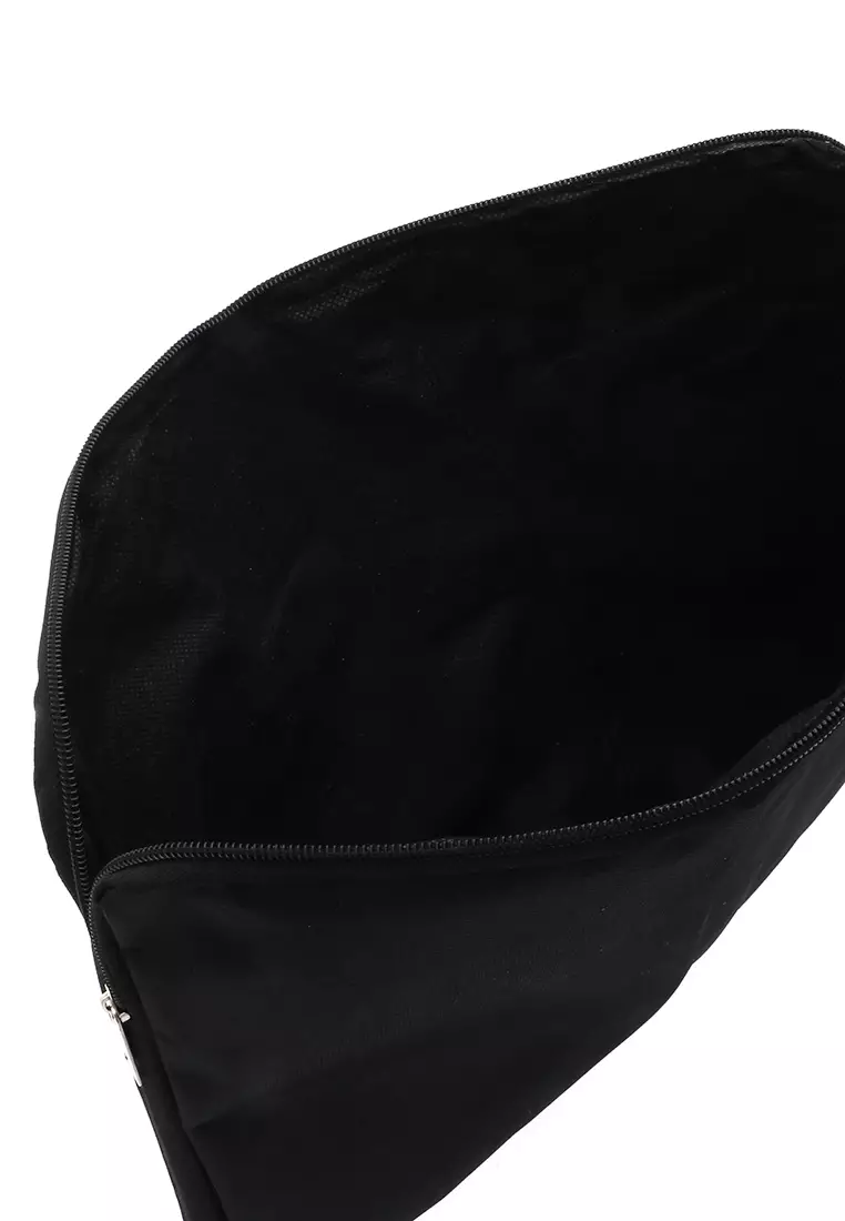 Tas Laptop Motif Polos Simple Zip Fastening Detail Dua Slot Softcase - Hitam