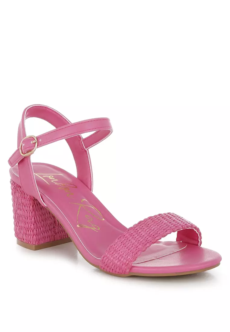 Sepatu hak blok gesper pin rafia dalam warna fushia