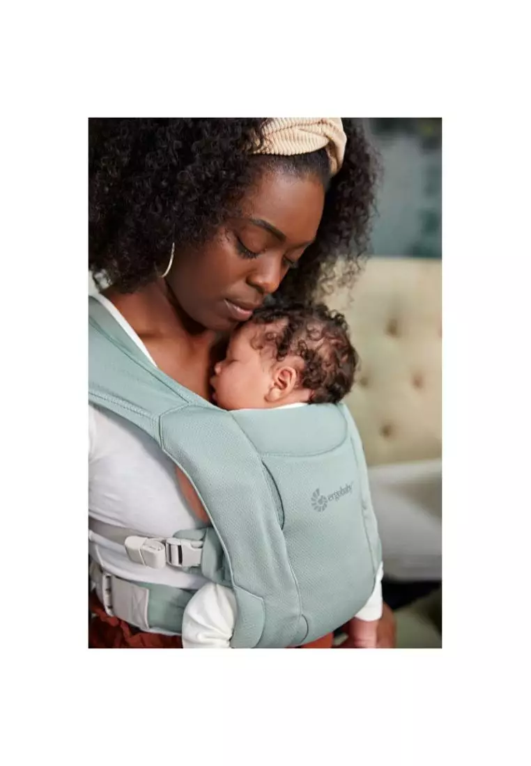 Ergobaby newborn top