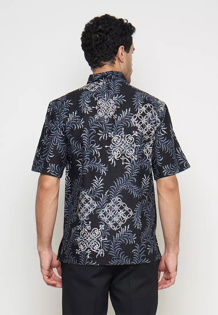 Regfit Hiranya Black Kemeja Batik Pria Lengan Pendek