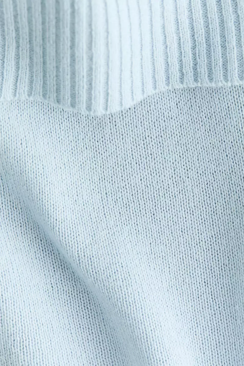 Knitted yoga pants