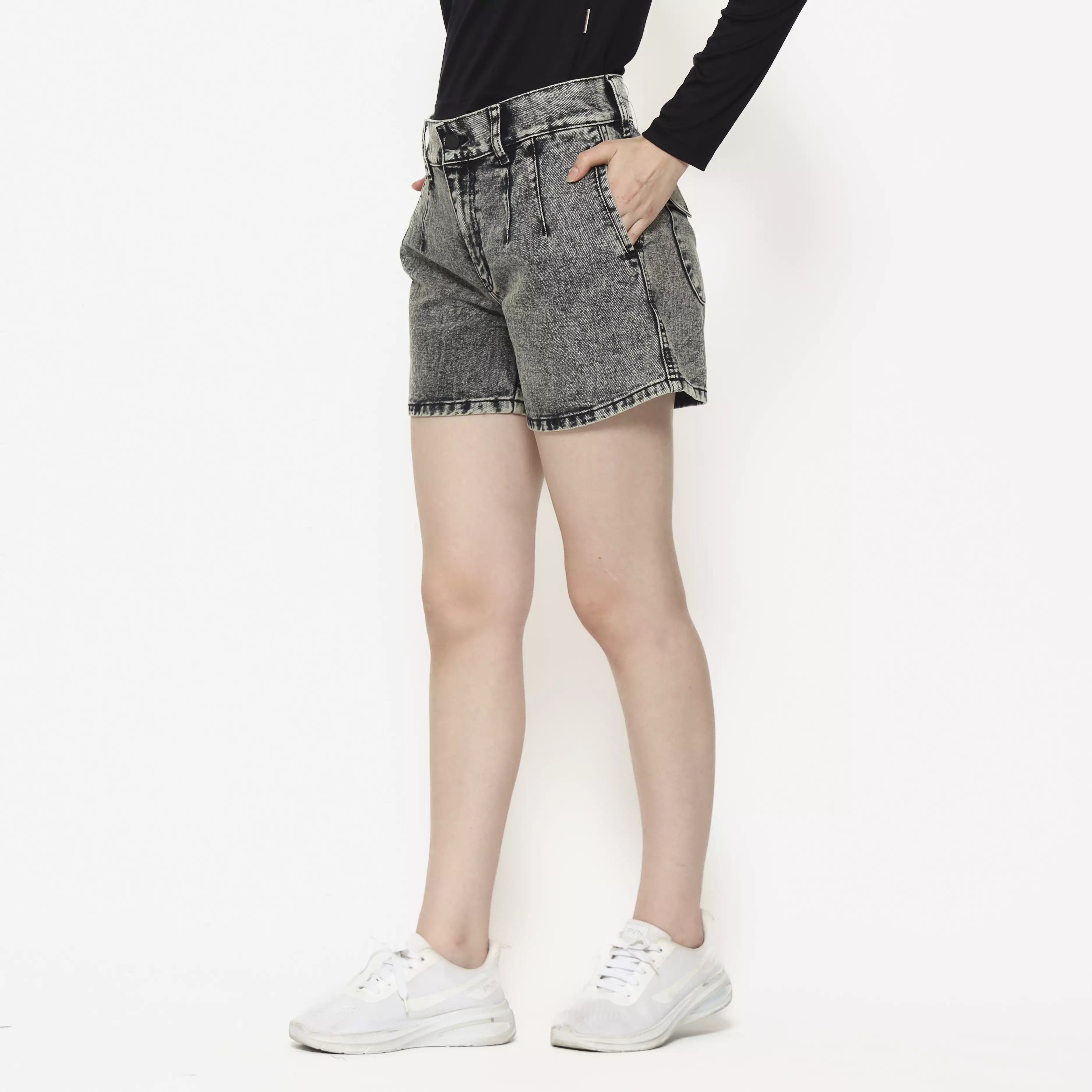 Insight Celana pendek denim Wanita Not So Devil  Planet Surf