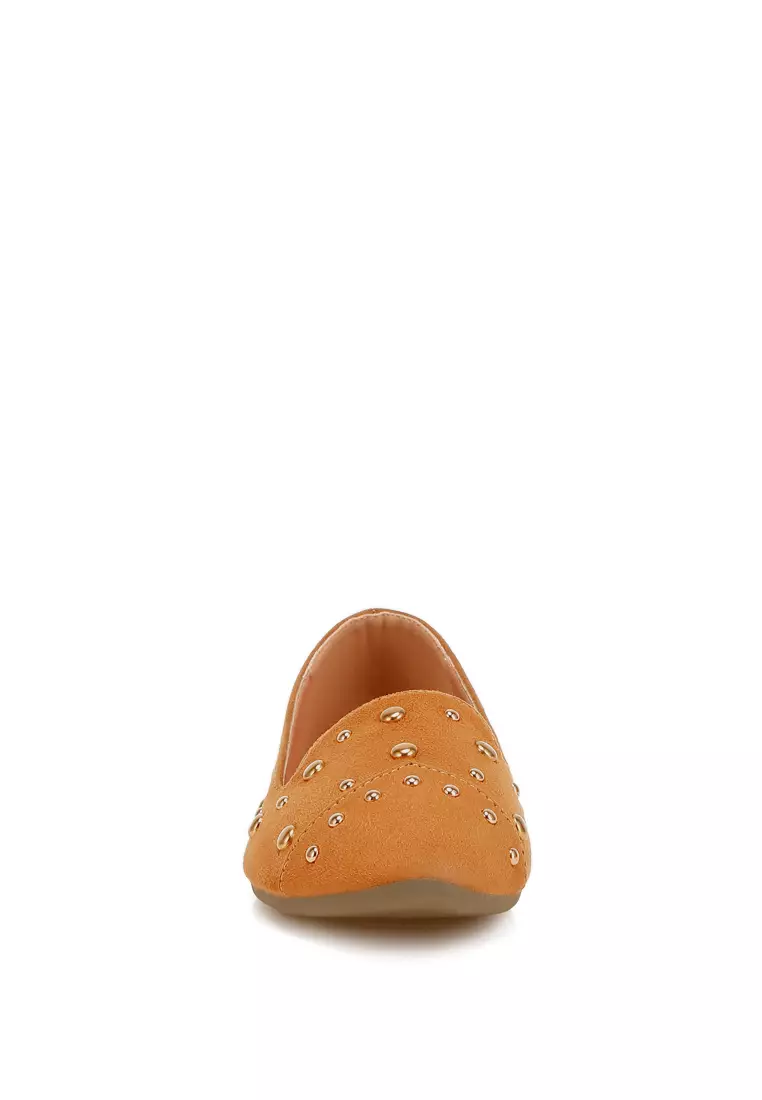 Sepatu Balet Berhias Stud Warna Tan