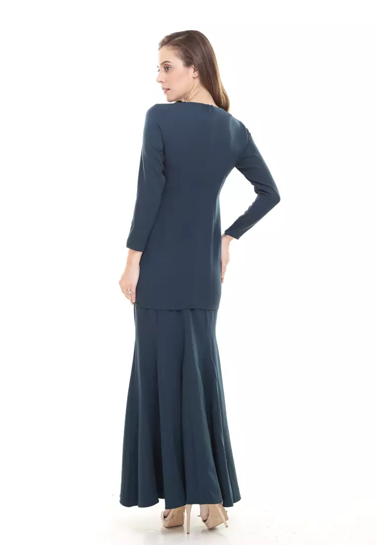 Rina Kurung in Emerald