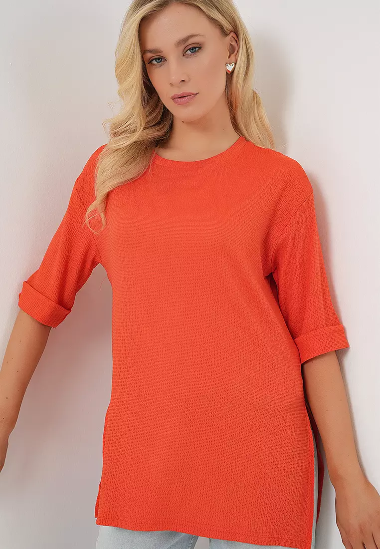 4332 Knitted T-Shirt With Side Slits - Orange