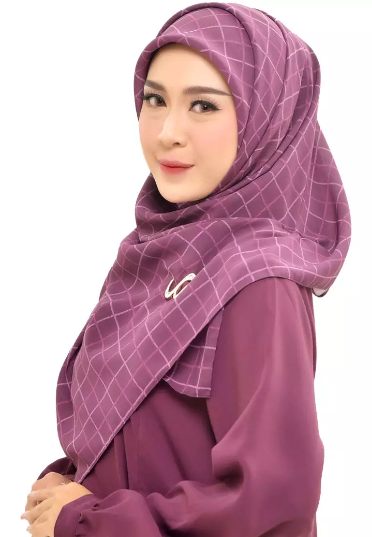 Rabbani - Kerudung Segi Empat Motif Zanan Zymlas - Burgundy