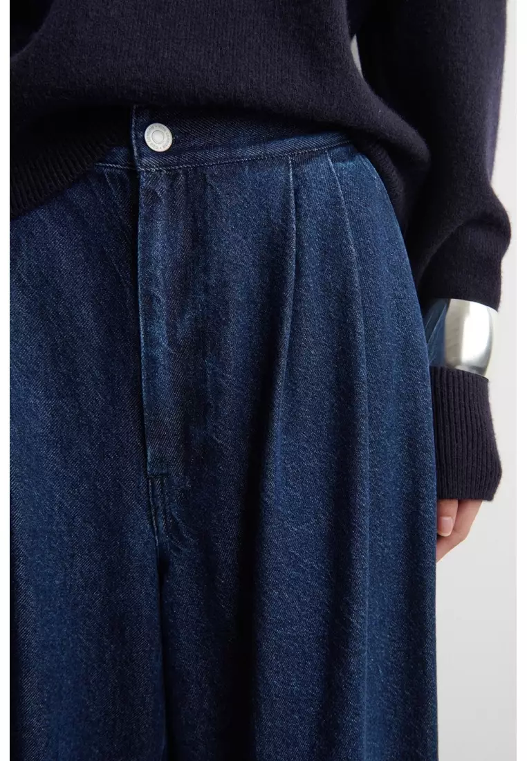 PLEATED WIDE-LEG DENIM TROUSERS