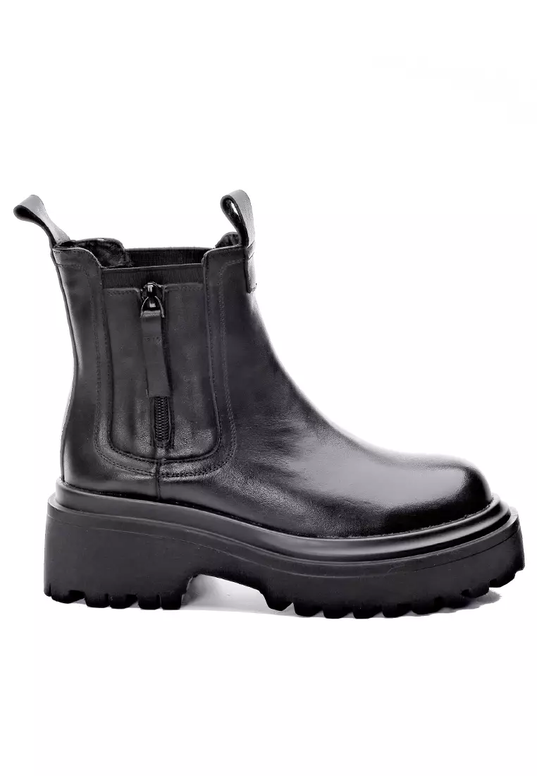 Buy Twenty Eight Shoes Vintage Grain Leather Chelsea Boot BS5506