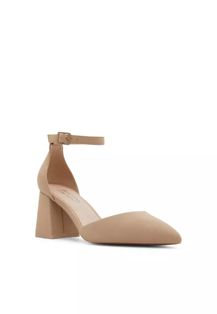 Daliaa Pointed Toe Block Heels