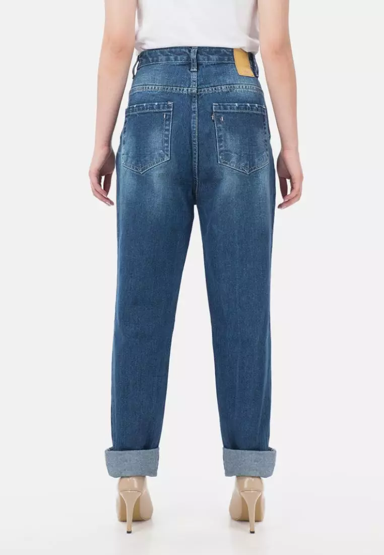 Ripped Boyfriend Slim Fit Jeans