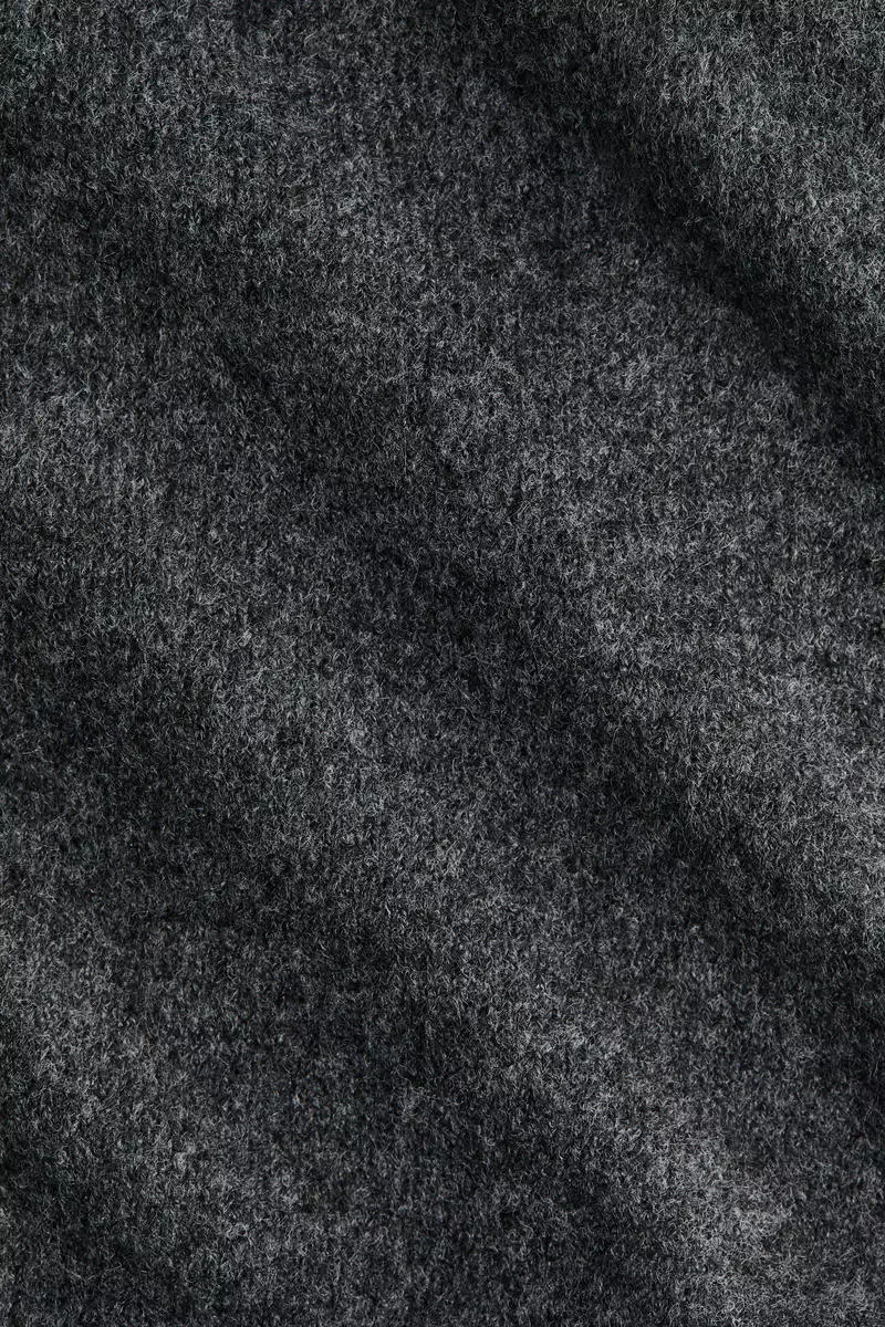 Cable-knit polo jumper