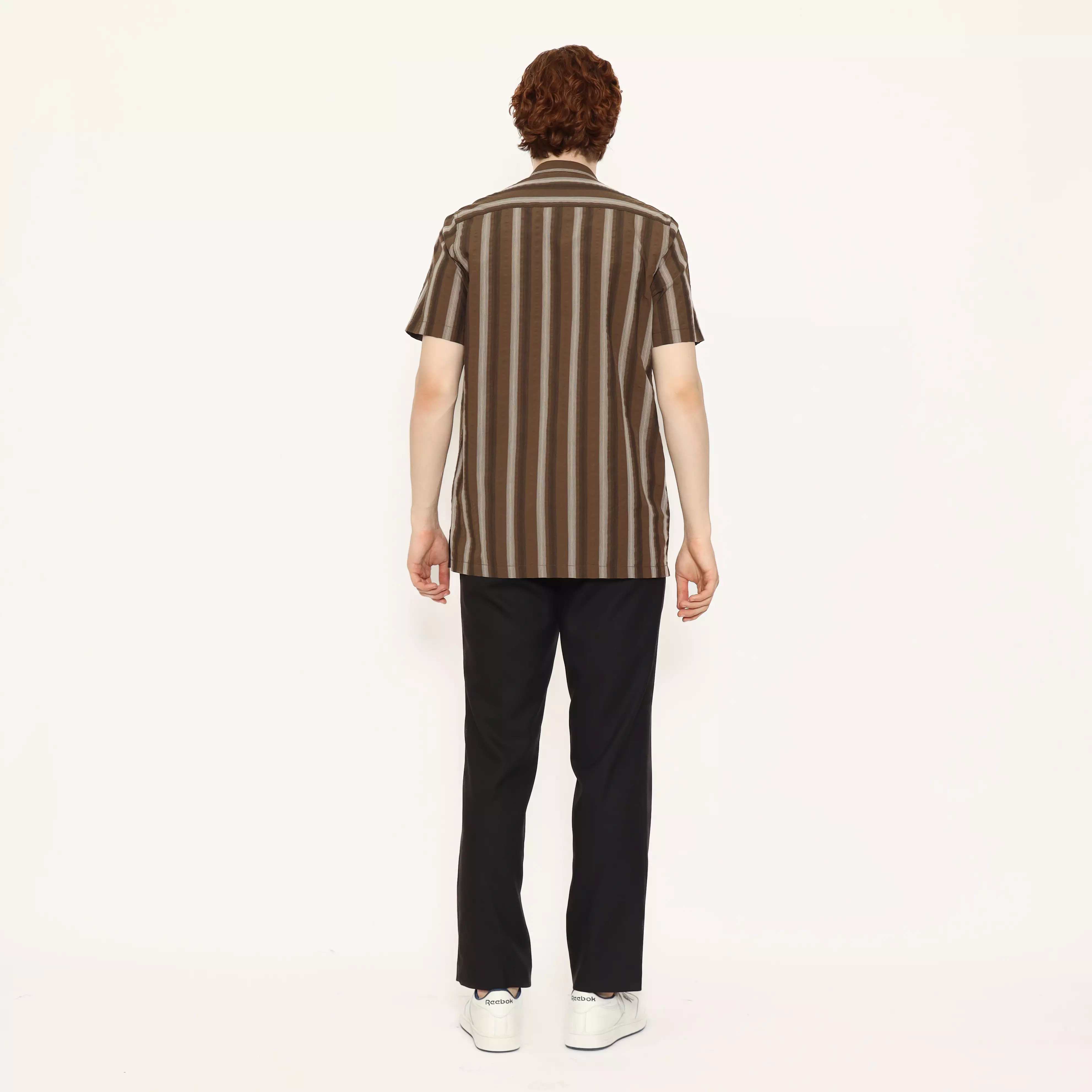 Lawell FLOYD-S Baju Koko Pria Lengan Pendek Short Regular Fit Motif Garis Sedang Warna Brown