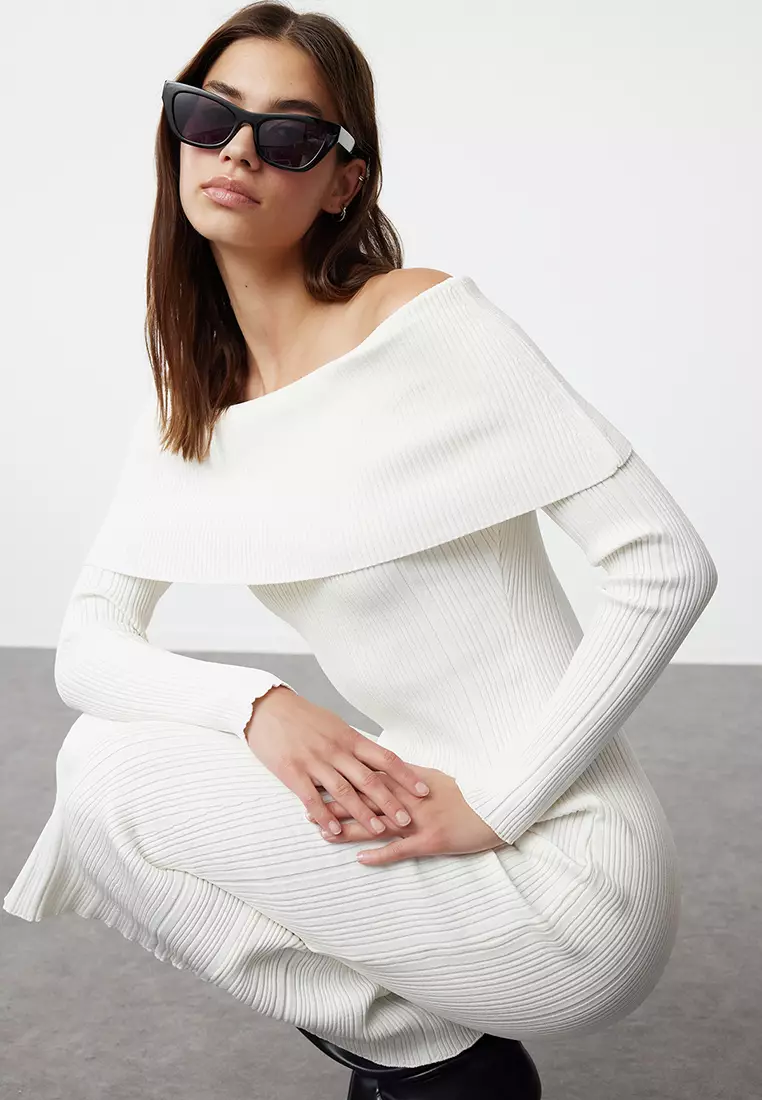 Carmen Collar Ecru Midi Knitwear Dress