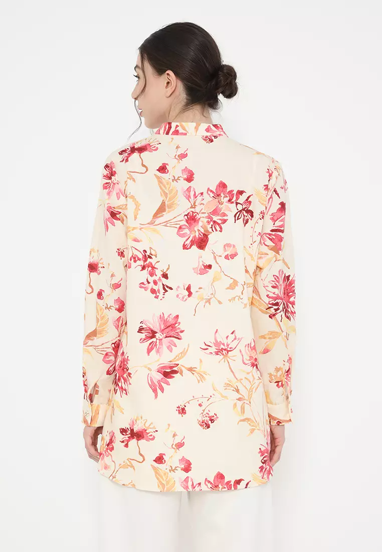 Blouse Cream Floral Soft Linen V  Neck Arlette By Brilliant Girl Warna Cream