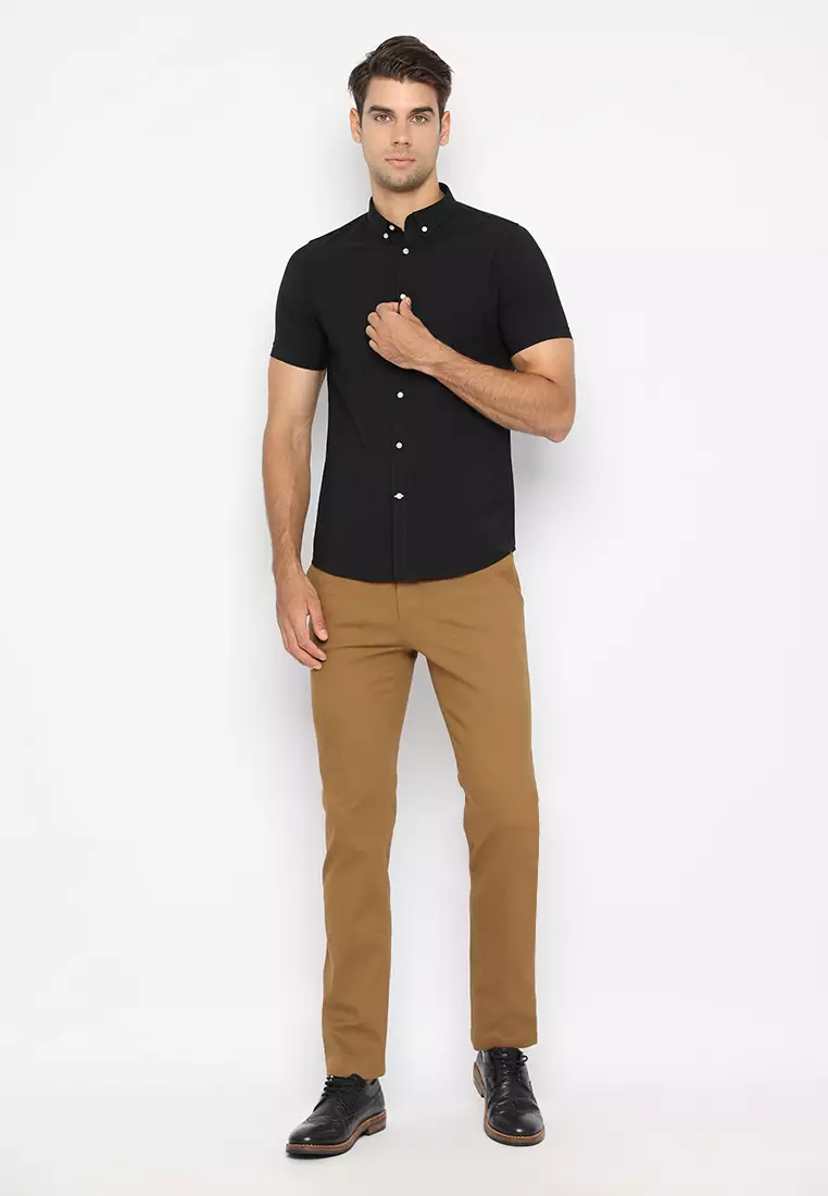 Jobb Minnesota Kemeja Pria Lengan Pendek Slim Fit Hitam 3