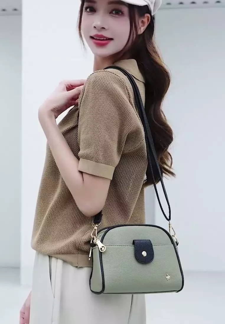 Women's Sling Bag / Crossbody Bag - Green