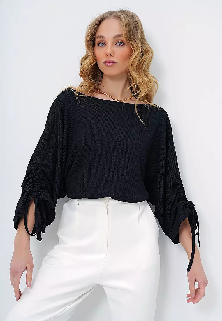 Black Boat Neck Sleeves Gathered and Tied Detailed Knitted Crepe Blouse