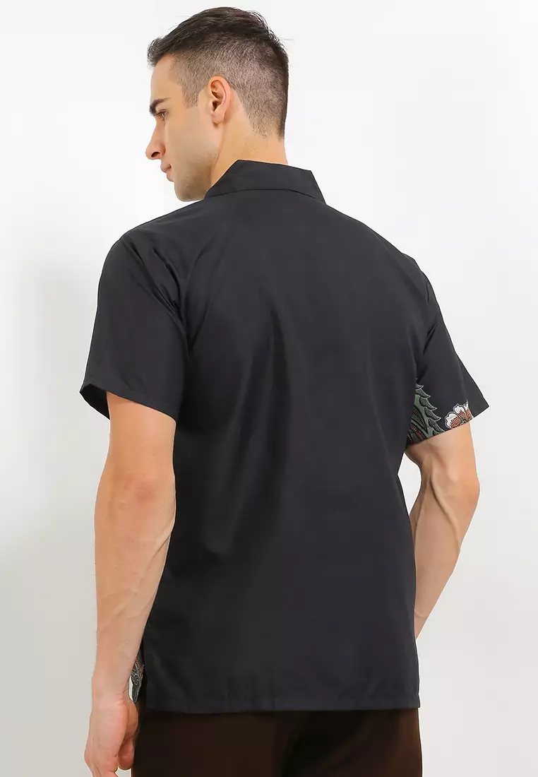 Gauri Kemeja Batik Exclusive Premium Pria Casual Modern Lengan Pendek