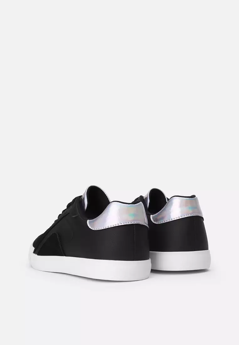 World Balance Ariane Women's Lifestyle Shoes