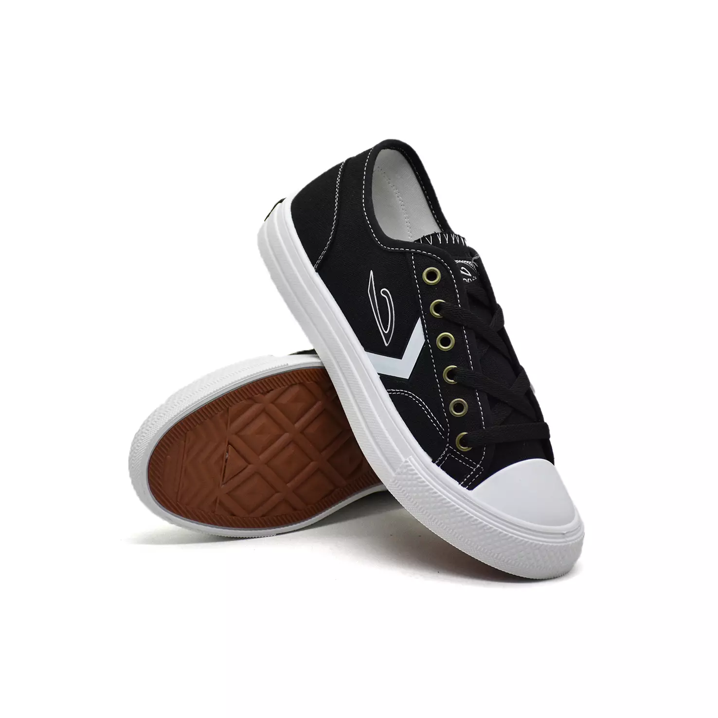 Carvil Sepatu Pria Zacha Low-CL Black/White