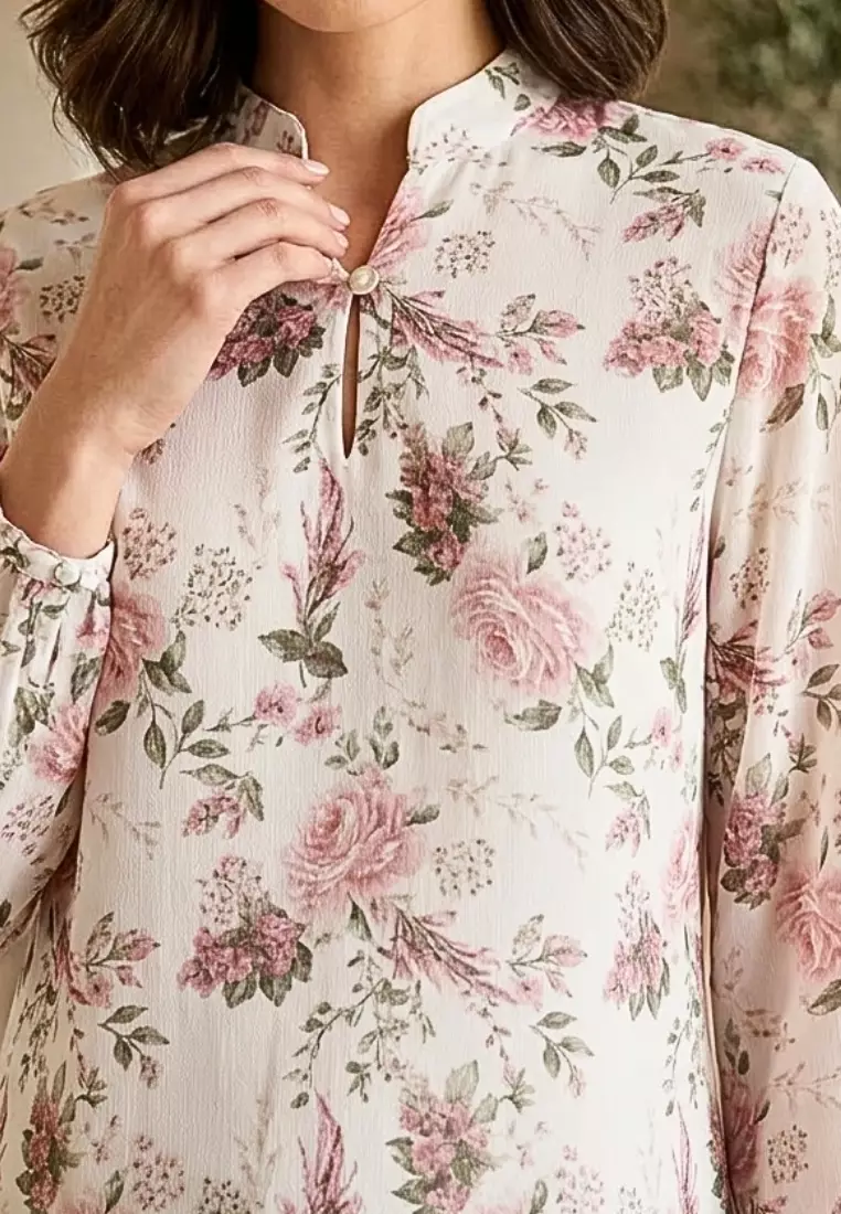 Floral Blouse V Neck In Broken White By Brilliant Girl Warna PUTIH