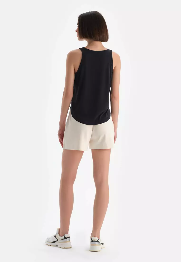 Black Tanktop, Crew Neck, Regular, Sleeveless Activewear for Women