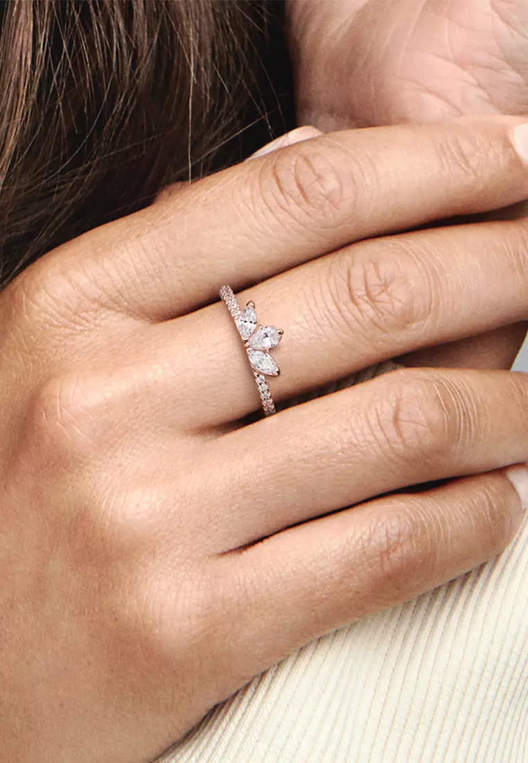 Pandora cluster deals ring