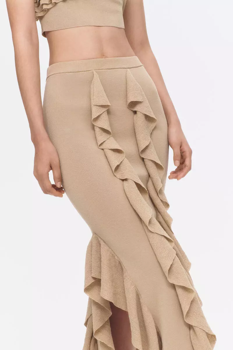 Flounced knitted skirt