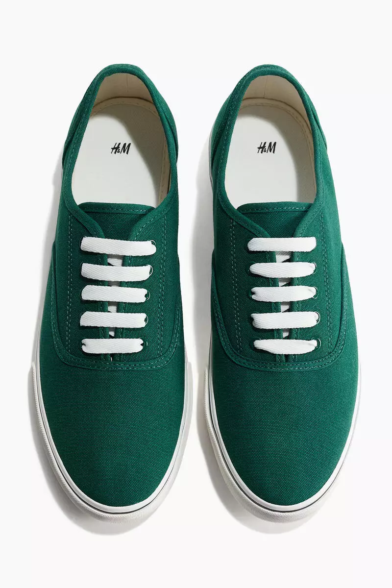 Canvas trainers