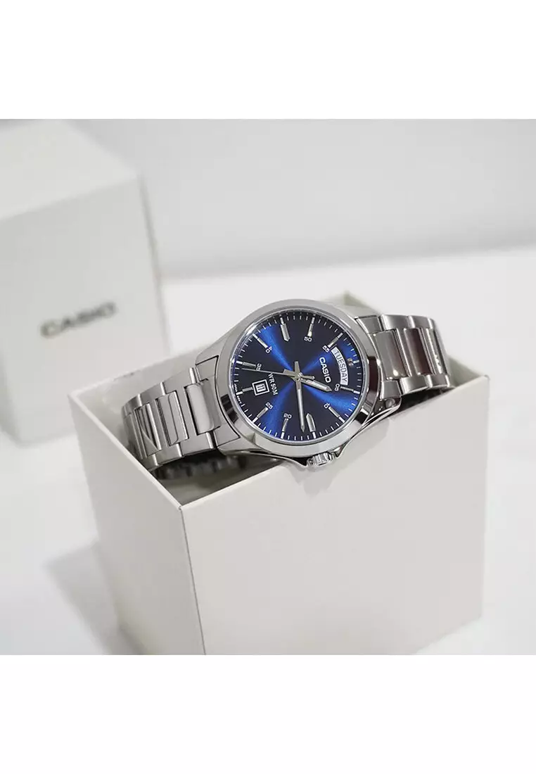 MTP-1370D-2A2 Men Analog Watch with Silver Stainless Steel Band