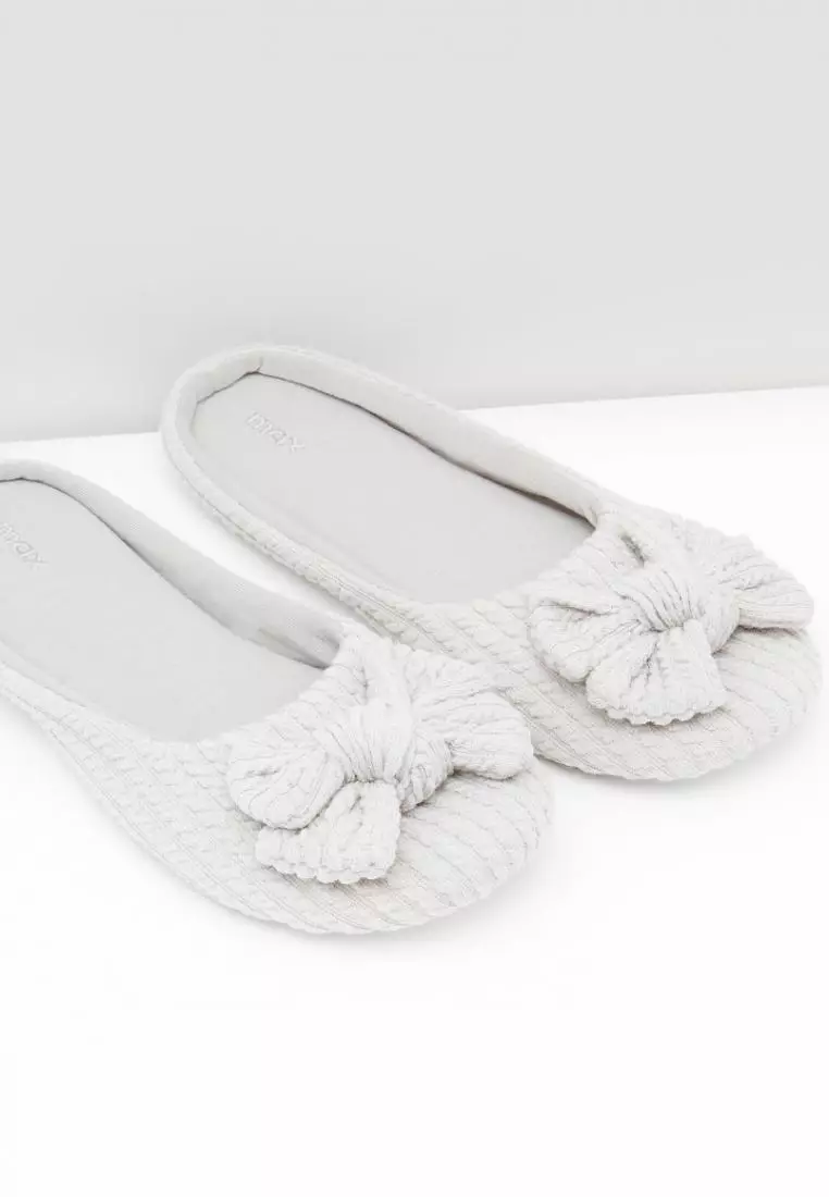 Max fashion clearance slippers