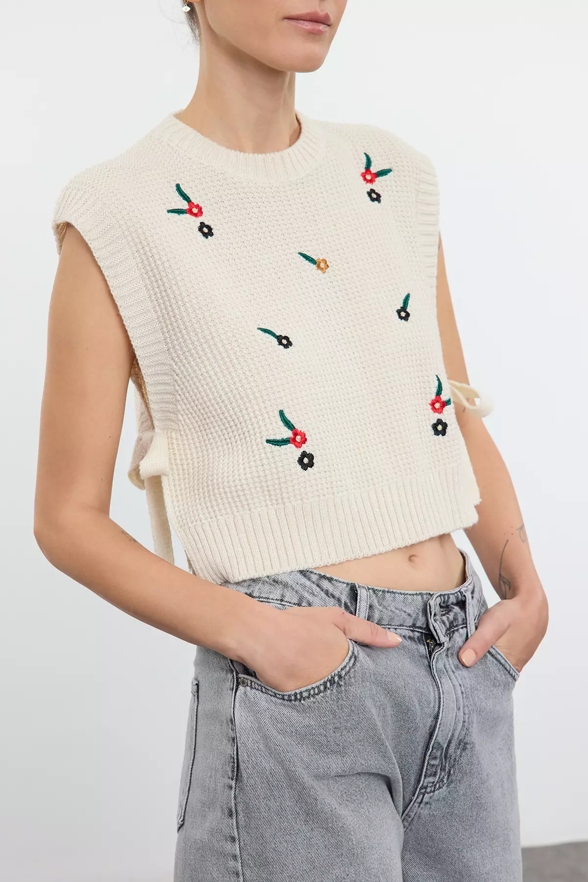 Knitwear Ecru Sweater - Embroidered, Tedaw25Sv