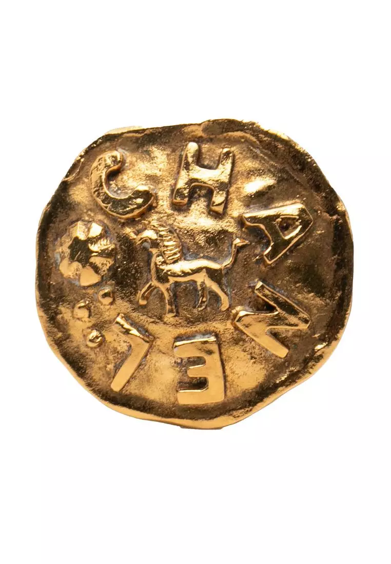 二手香奈兒鍍金Logo獅子夾式耳環