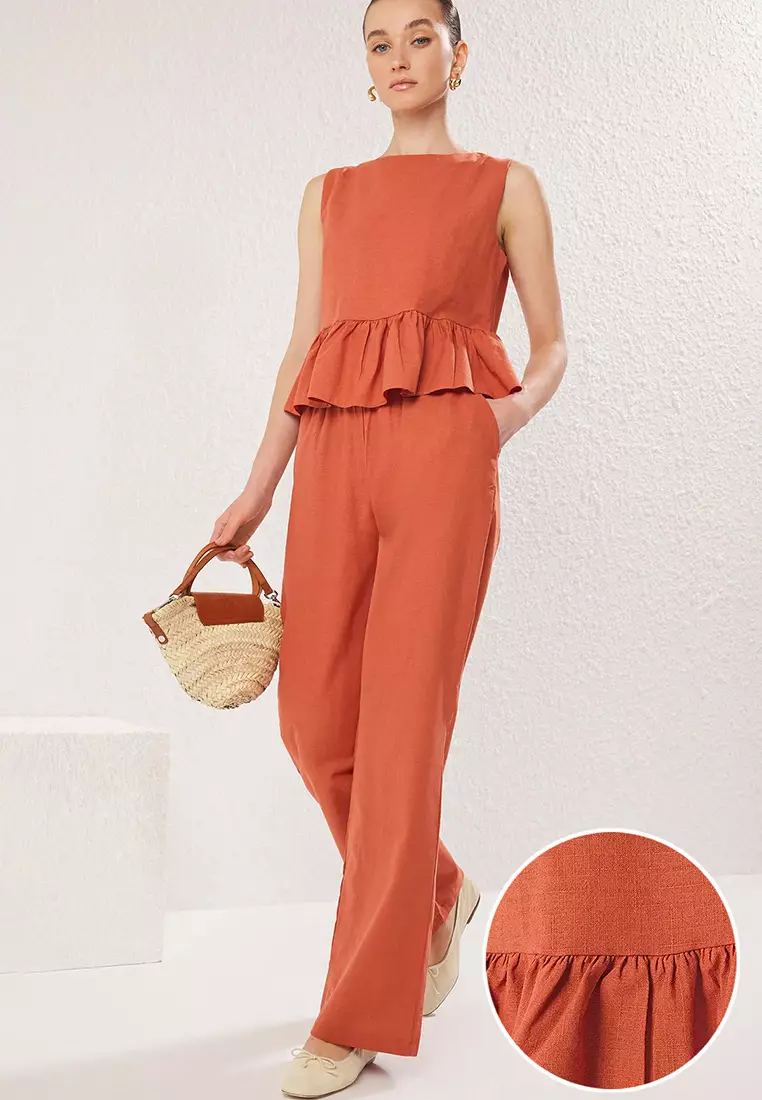 Brick Crew Neck Ruffle Detailed Blouse And Trousers Woven Top Bottom Set