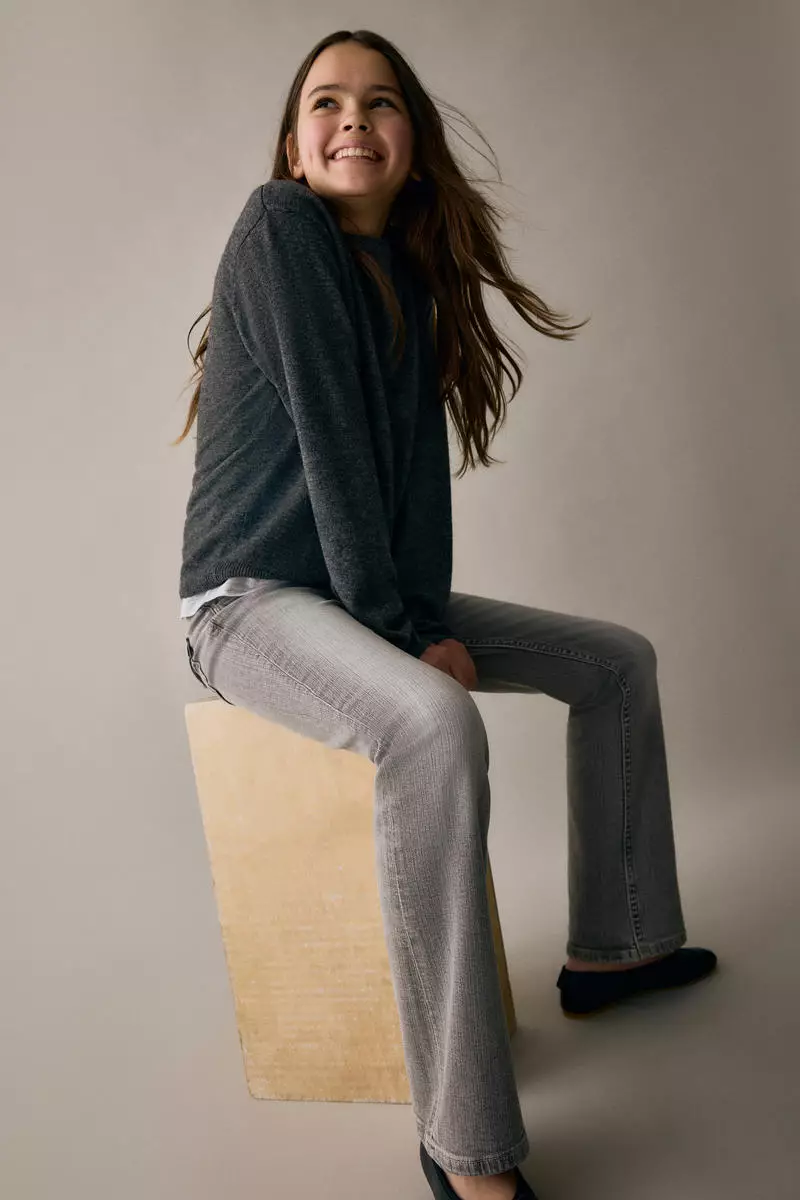 Bootcut Leg Low Jeans