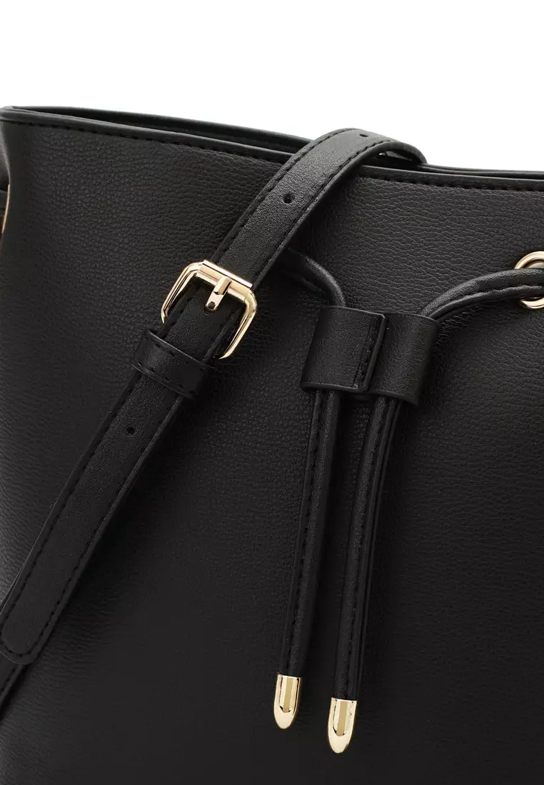 Women's Bucket Bag / Shoulder Bag / Sling Bag / Crossbody Bag (Tas Ember Wanita / Tas Bahu Wanita / Tas Selempang Wanita ) - Hitam
