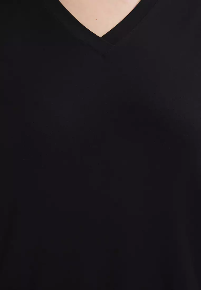 Black Regular Fit V Neck Plus Size T-Shirt Tbbss25Bf00062