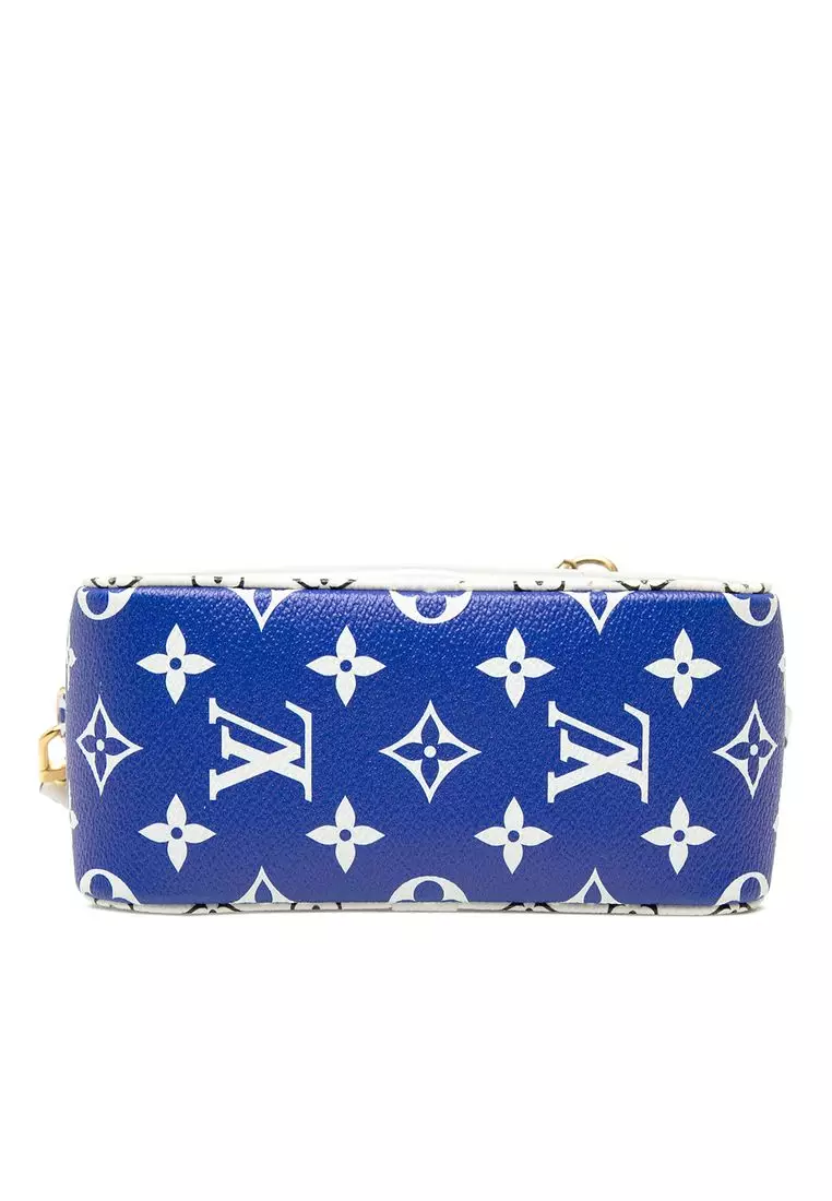 Pre-Loved Louis Vuitton Monogram Giant Beach Pouch