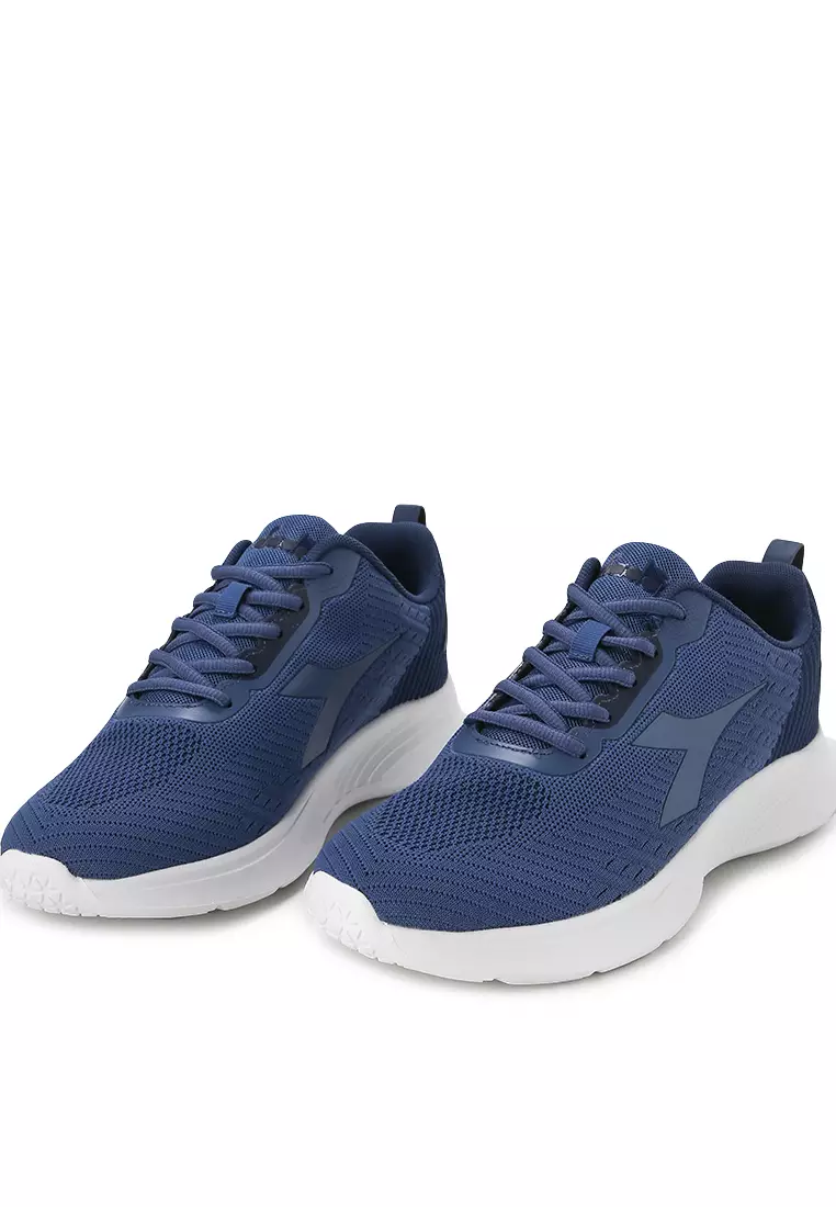 Diadora zalora hotsell