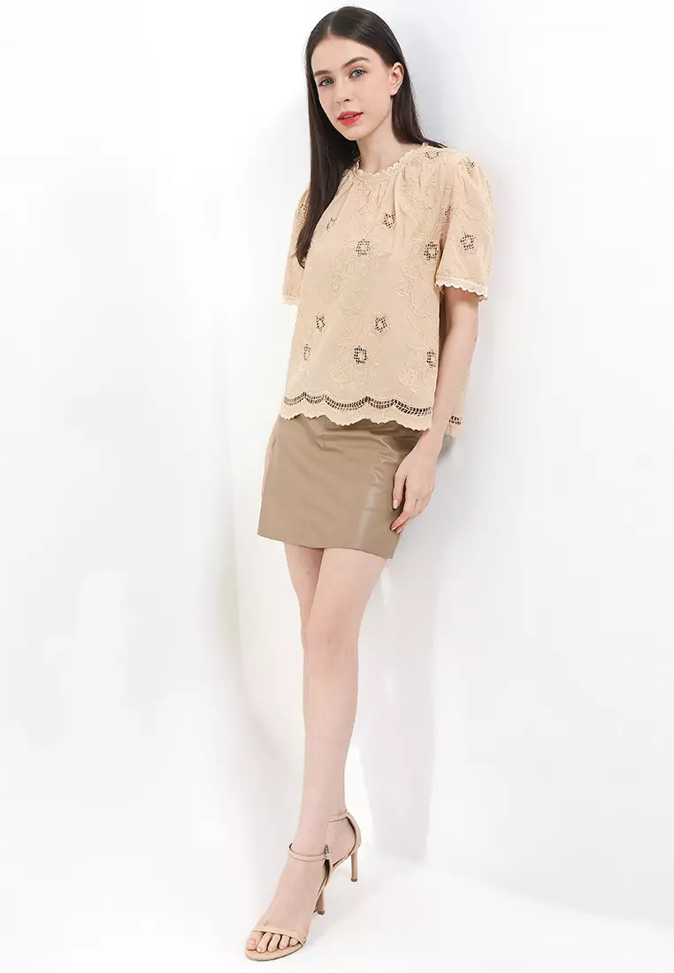 S/S Flo Emb Blouse W/ Lace Trims