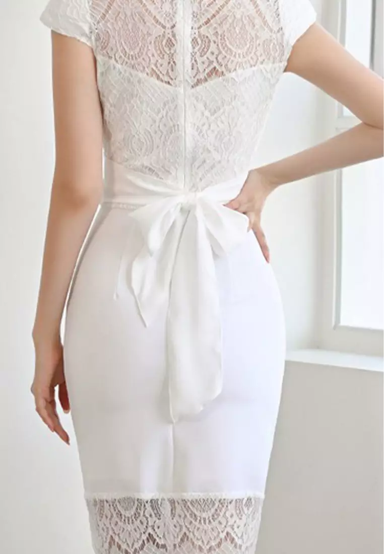 2025 夏新款名媛V領修身中長款蕾絲連衣裙包臀裙CA061346W