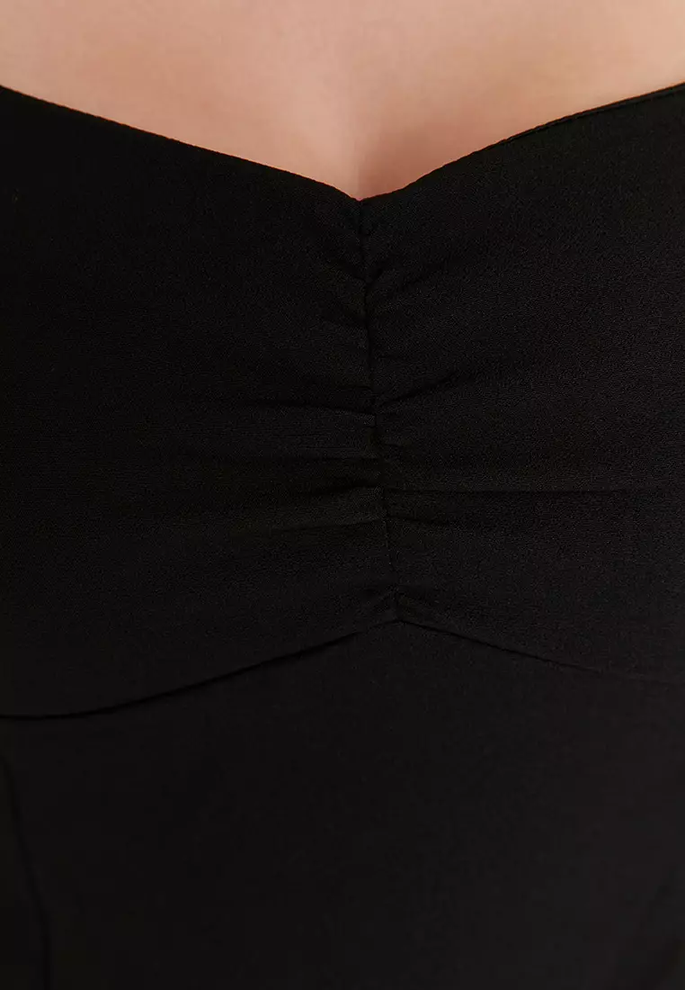 Sweetheart Neck Balloon Sleeve Blouse