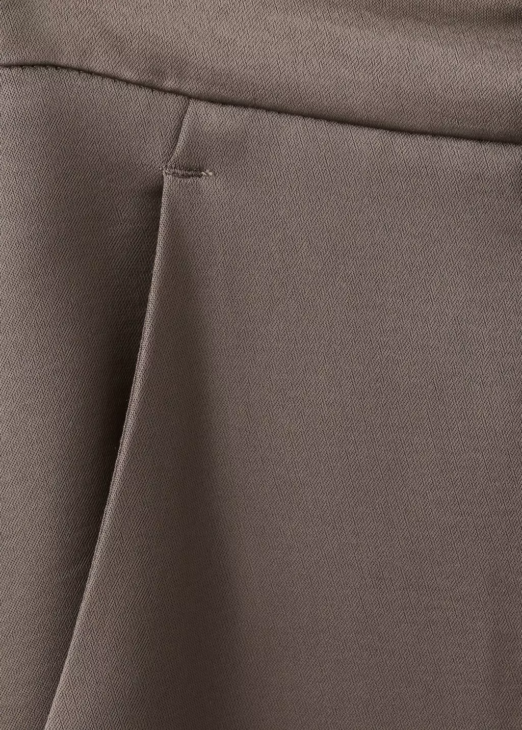 Celana straight satin