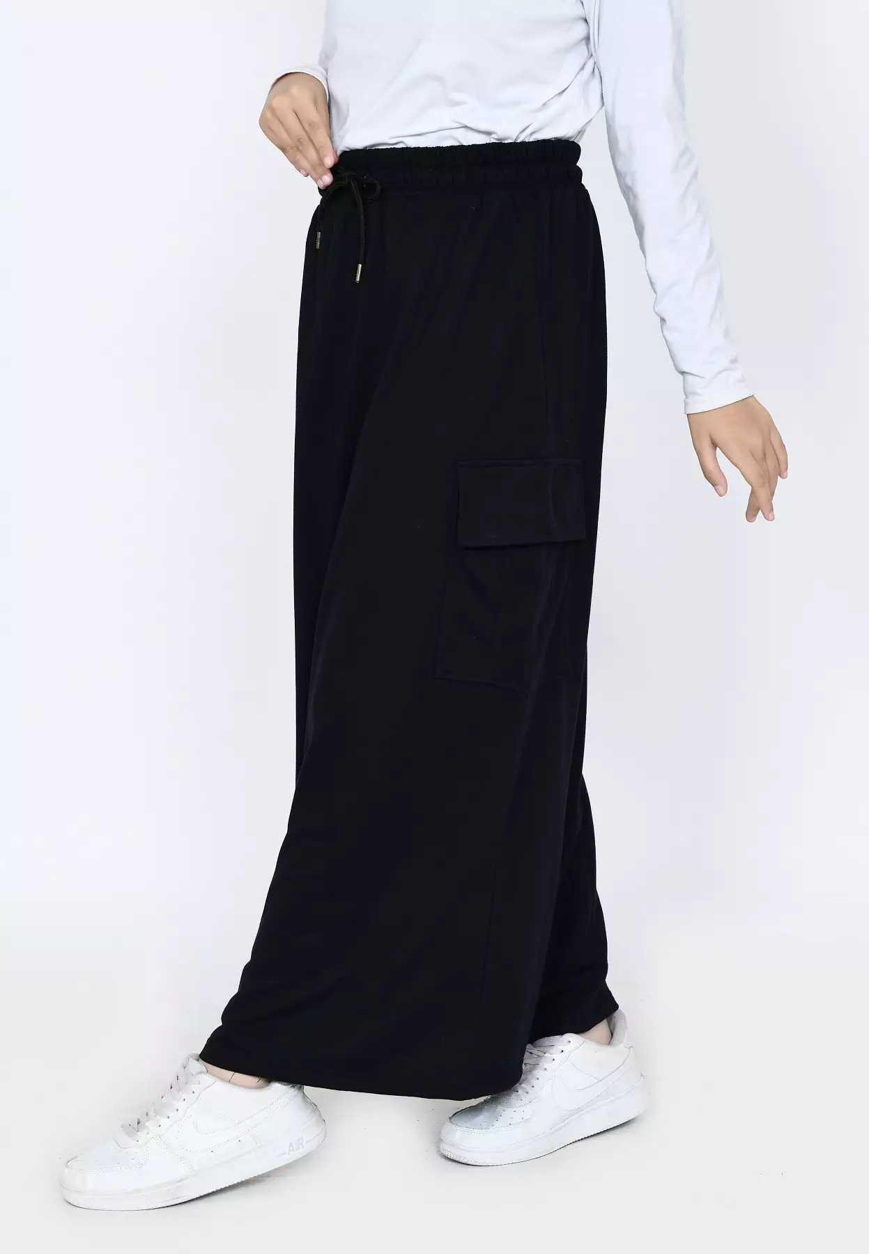 BUNDLE HEMAT 2 PCS Talis Cargo Skirt BLACK - WHITE