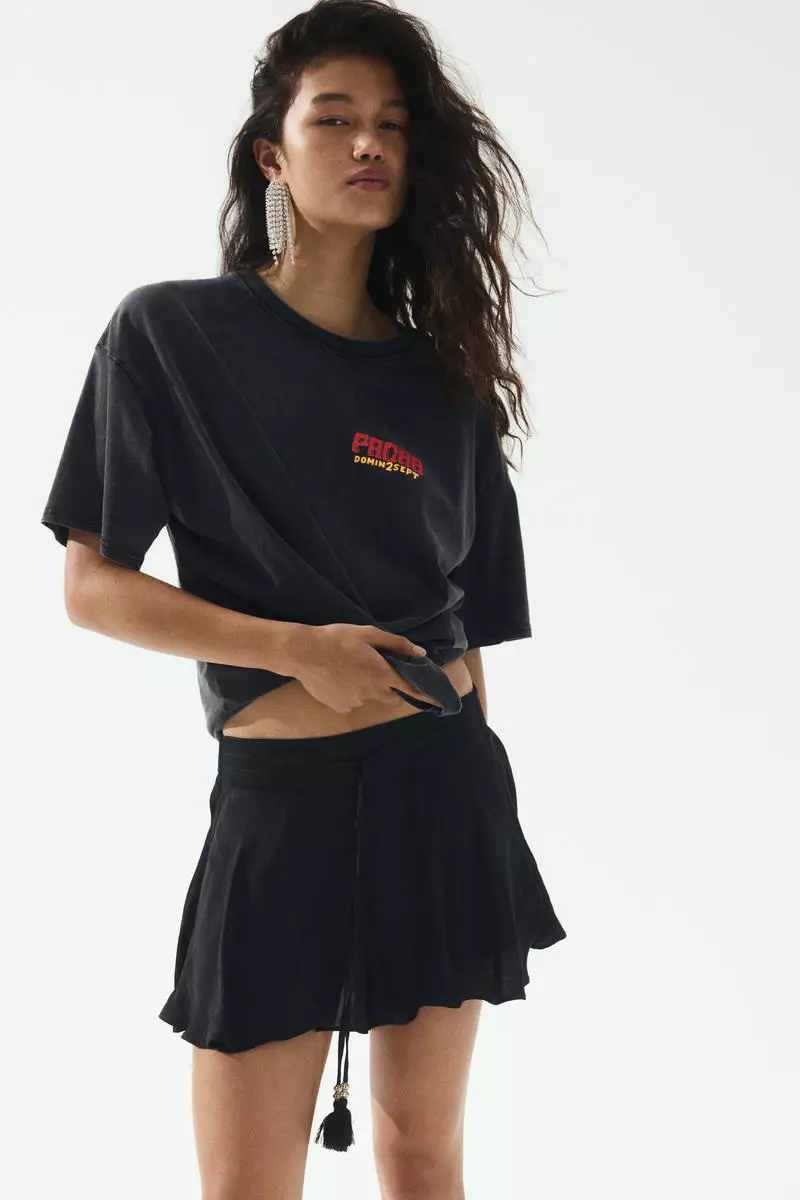 Airy drawstring shorts