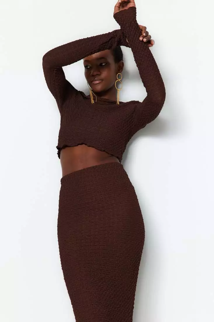 Crop top n skirt online best sale