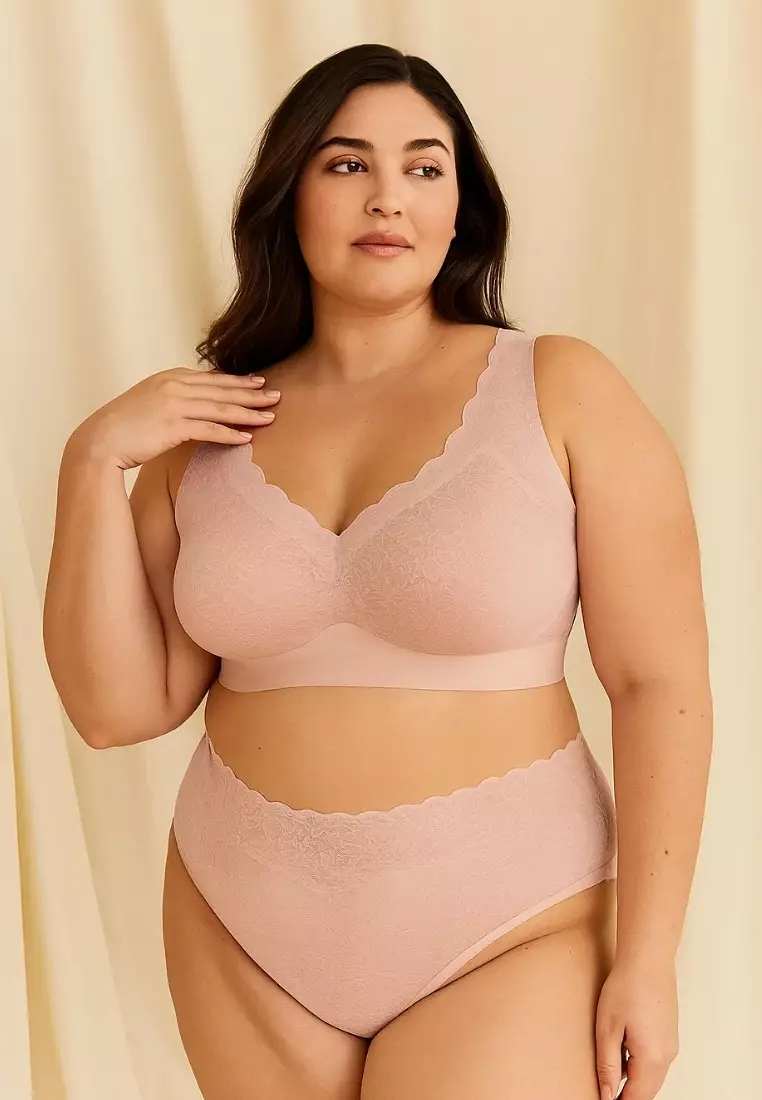 Premium Remi Lace Plus Size Seamless Wireless Paded Push Up Bralette in Pink